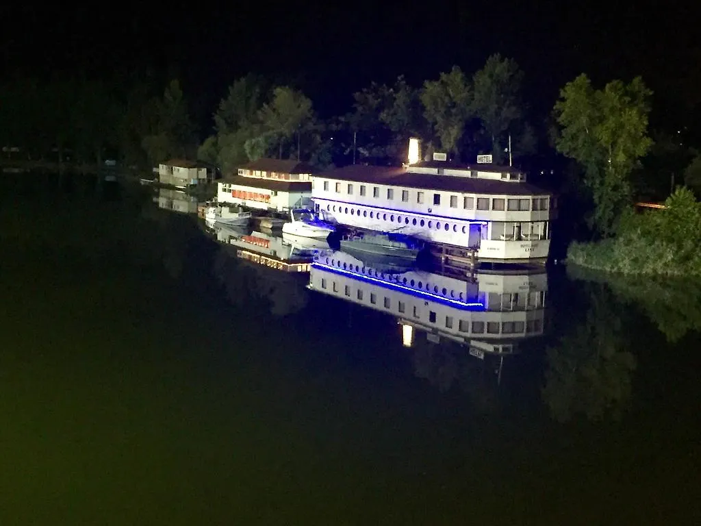Botel Hotel Lisa Budapest