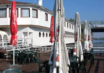 Botel Hotel Lisa Budapest